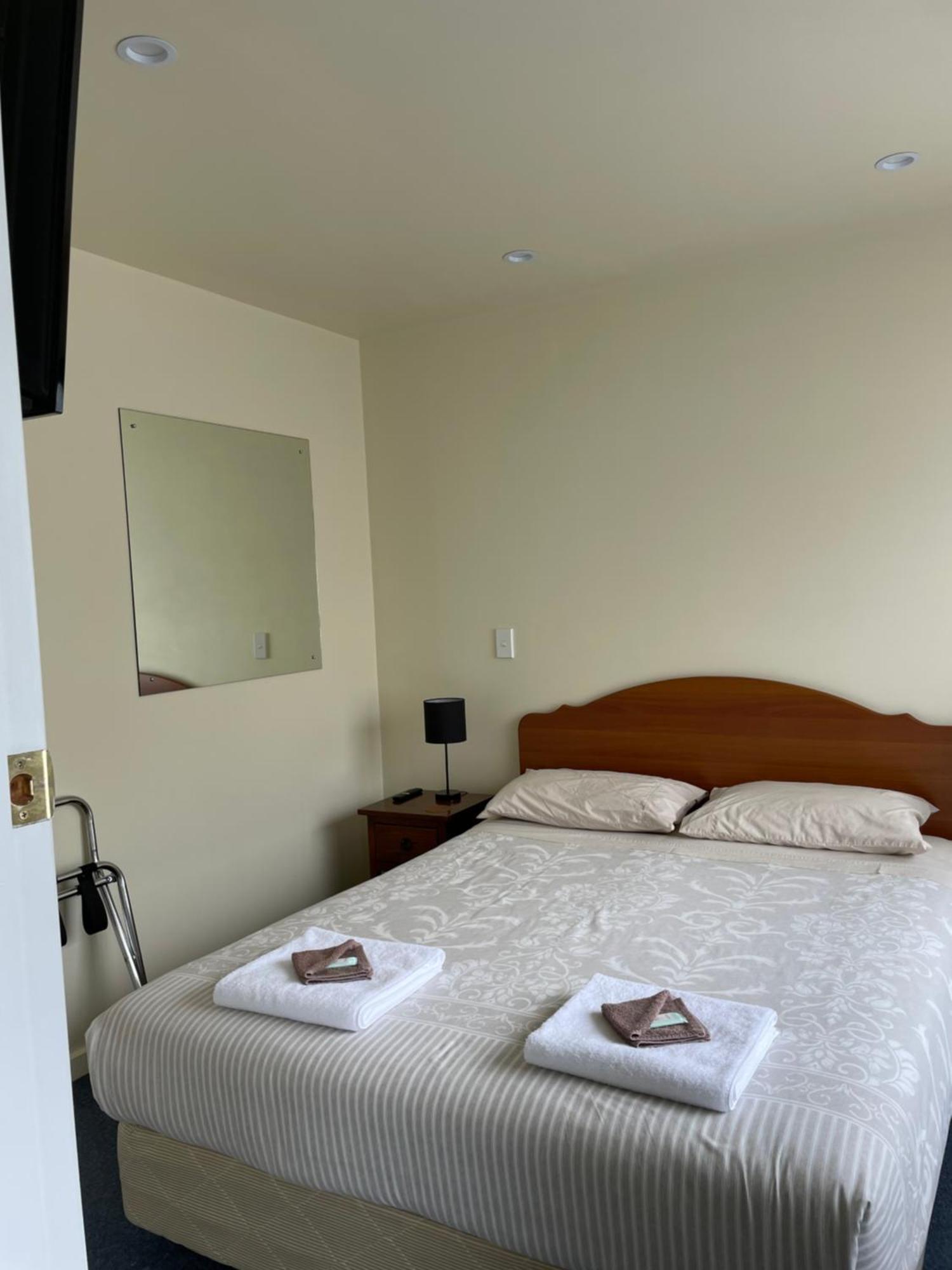 Mataki Motel Murchison Bagian luar foto